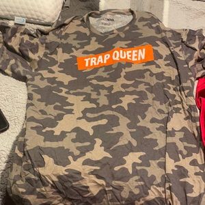 Trap queen tshirt⭐️